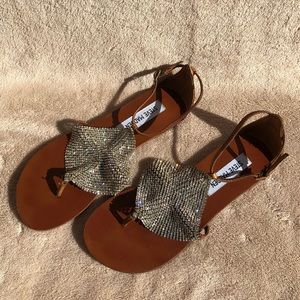 🆒 🔥 Steve Madden Shineyy sandals, size 5.5